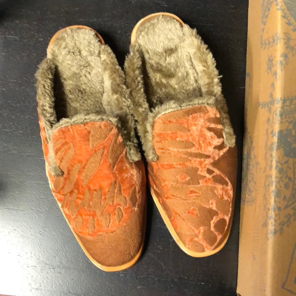 Free People Butterfly Effect Mule In Orange - Picture 3 of 5